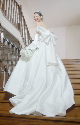 ドレス一覧｜ウエディングドレスのレンタル・購入｜ecruspose