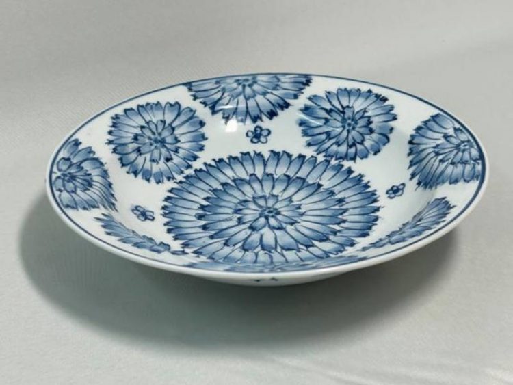 青花磁の魅力！歴史・特徴・産地を解き明かす｜愛知名古屋の骨董品買取