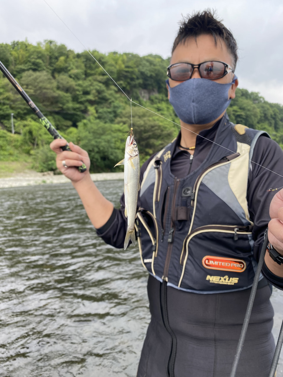 初心者にオススメの釣り「鮎の流し毛ばり釣り」② | The Burn - Fm