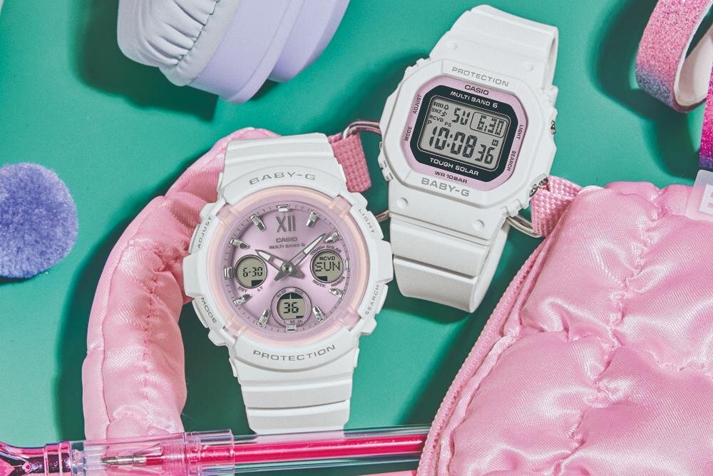 BABY-G”ホワイト×ピンク”の春色腕時計、キルティングのポーチ付き