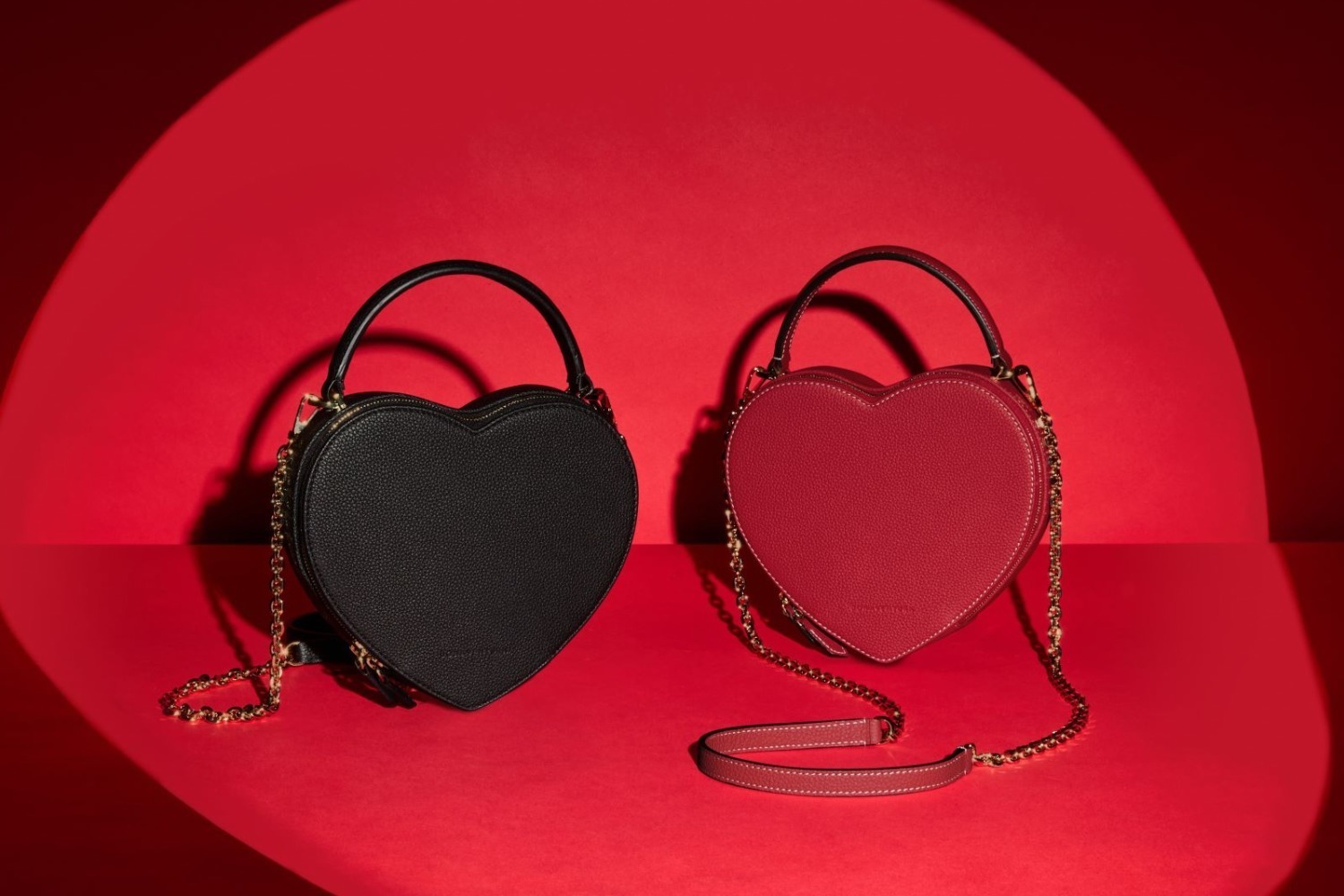 ボナベンチュラ人気の「ハート型」バッグやコインケース、“ブラック