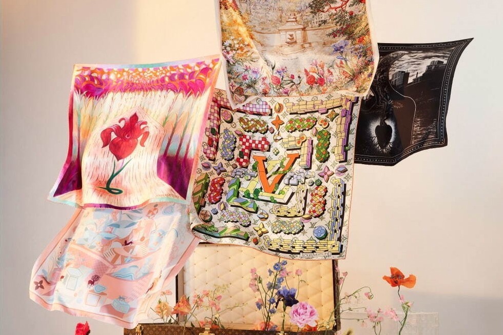 ルイ・ヴィトン新作シルクスカーフ、LV シグネチャーの“迷路風