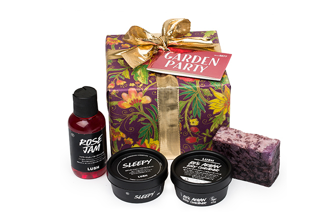 ラッシュのクリスマス限定ギフトセット、バスタブに宇宙が広がる