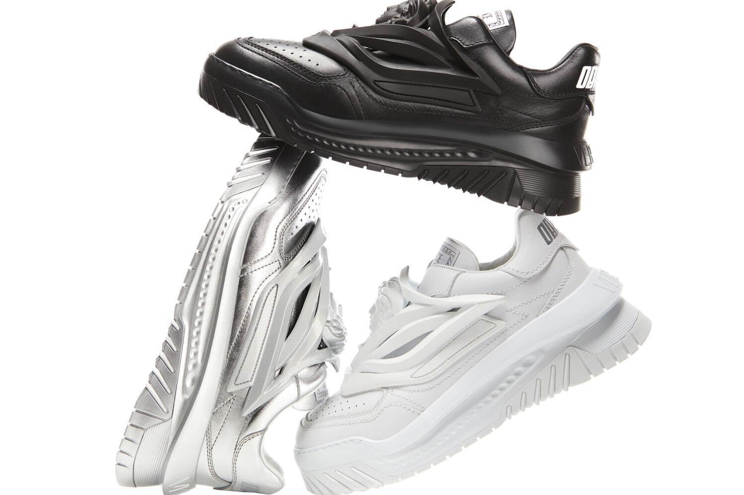 ヴェルサーチェ新作スニーカー「オディッセア」建築的なフォルム