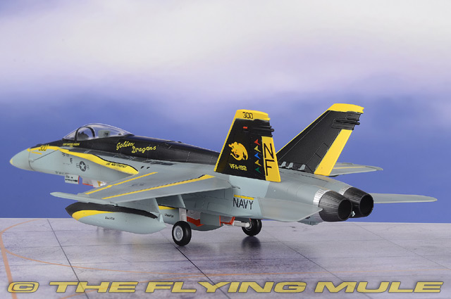 Easy Model 1:72 F/A-18C Hornet USN VFA-192 Golden Dragons NF300 | eBay