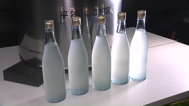 日本酒ファン垂涎の「寫樂」 LIVE AZUMA限定の特別な日本酒を販売 剣