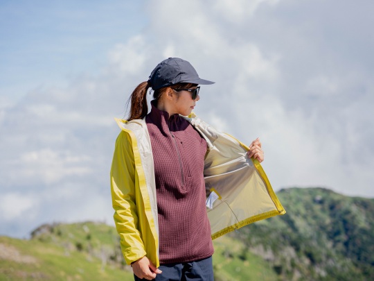 HOUDINI 『 The Orange Jacket 』 | FULLMARKS