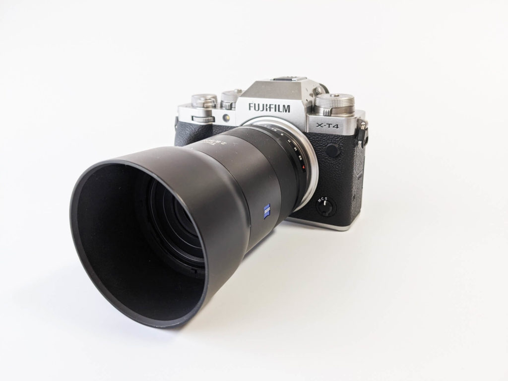 軽快に撮影できるXマウントのマクロレンズ。 Carl Zeiss「Touit 2.8