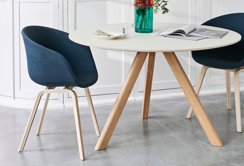 世界中で愛されるダイニングテーブル CPH20 ROUND | 【公式】HAY