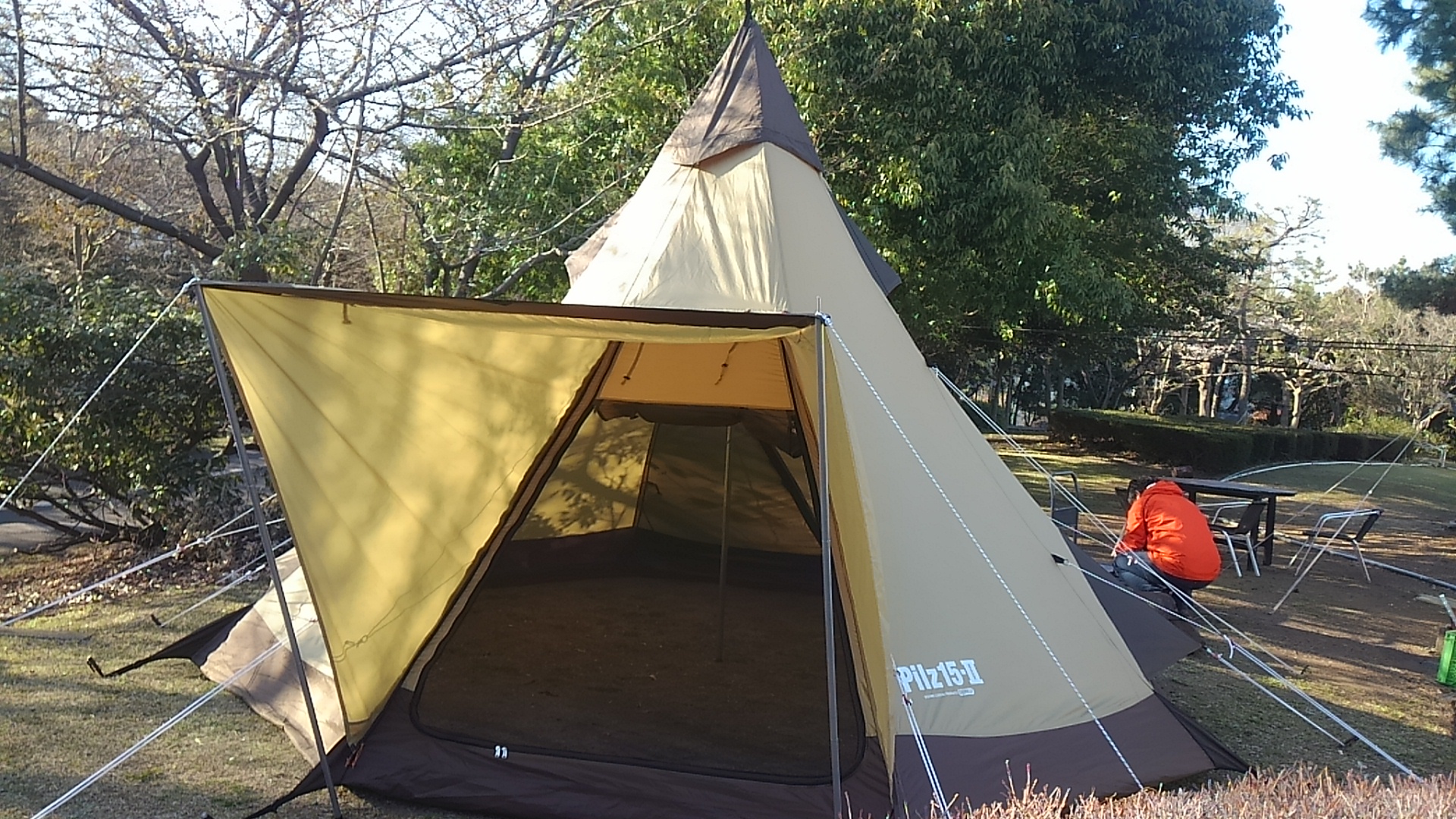 手ぶらでBBQ｜テント展示・ピルツ15－Ⅱ(若洲アウトドアセンター