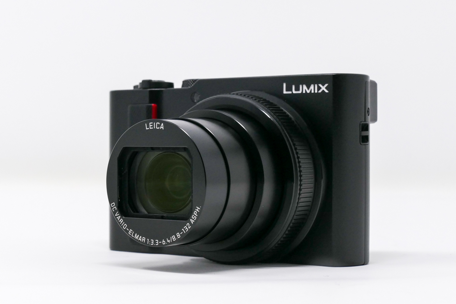 LUMIX DC-TX2 – 近くも遠くも一台で何でも撮れるコンパクトカメラを
