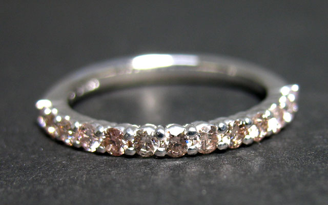ピンクダイヤモンド ハーフ・エタニティ リング 0.43ct Pt900 【正統派