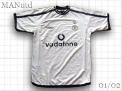 マンチェスターUTD・GK ユニフォームショップ 2000-2001, 2001-2002 O.K.A.