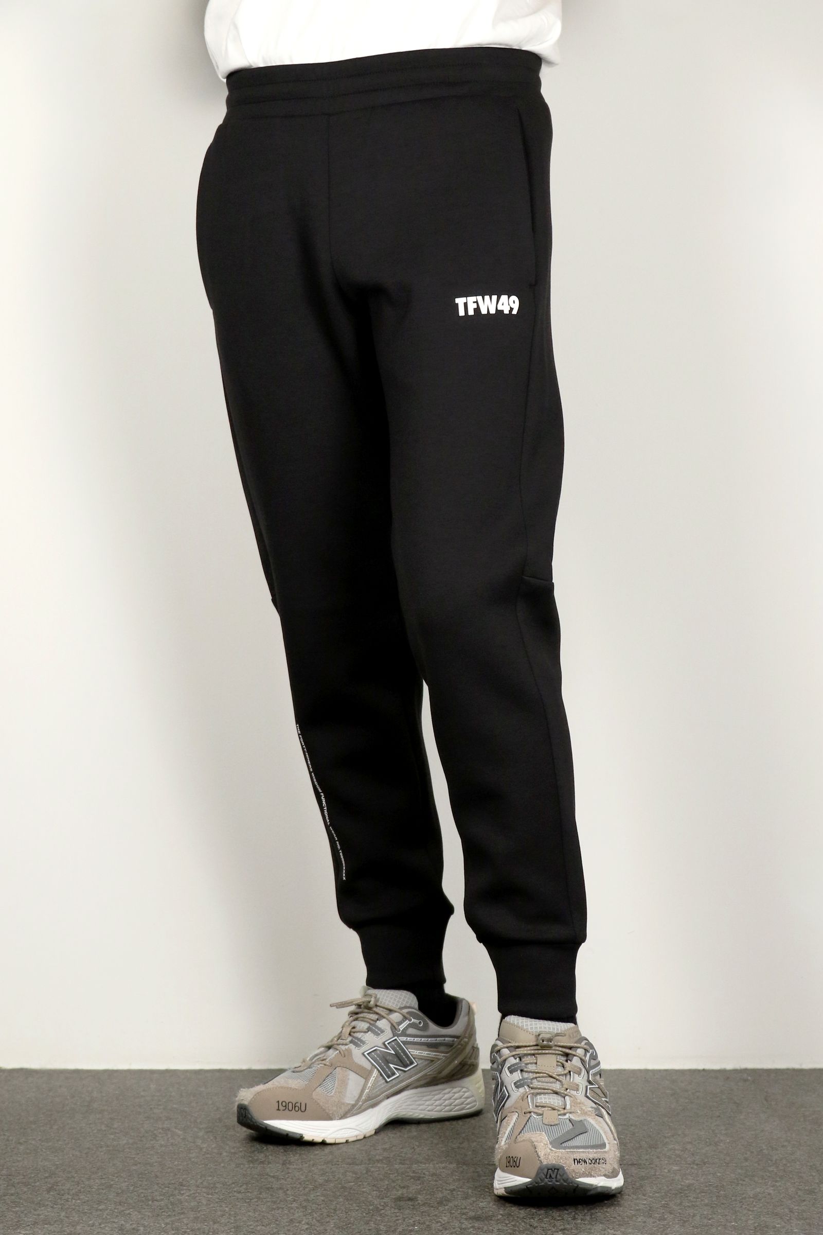 TFW49 - CARDBOARD MATERIAL PANTS / カードボード マテリアル パンツ