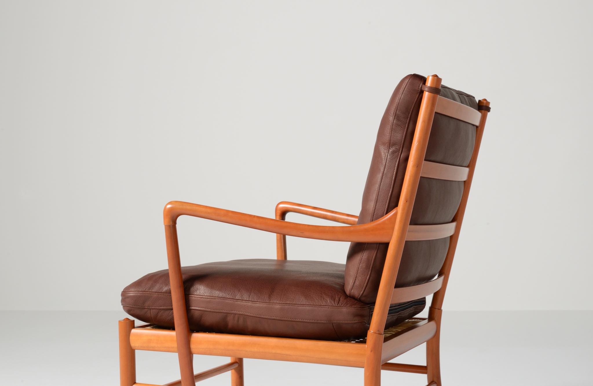Ole Wanscher no.149 “Colonial” chair in Cherrywood｜Luca