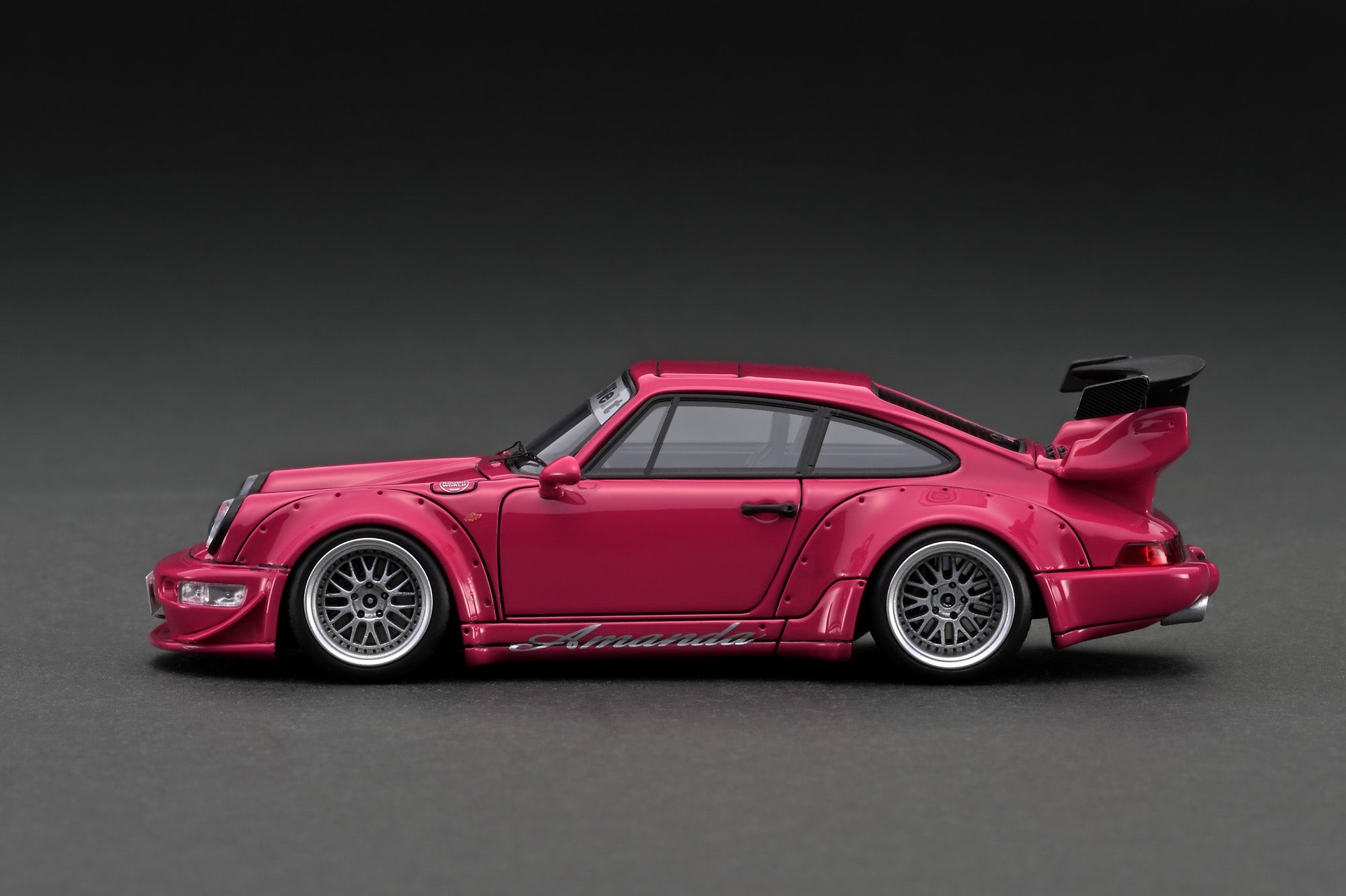 Ignition Model 1:43 Porsche 964 RWB in Pink with M64 Engine