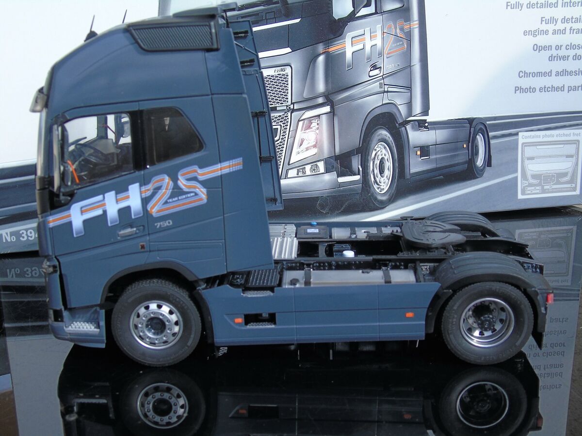 Italeri 3940 Volvo FH4 Globetrotter XL 1:24