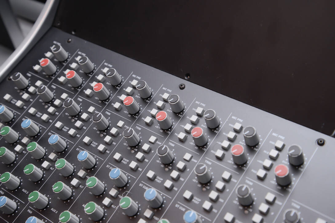 SSL Alpha VHD Preを台数限定特価でご用意してます！ | Rock oN