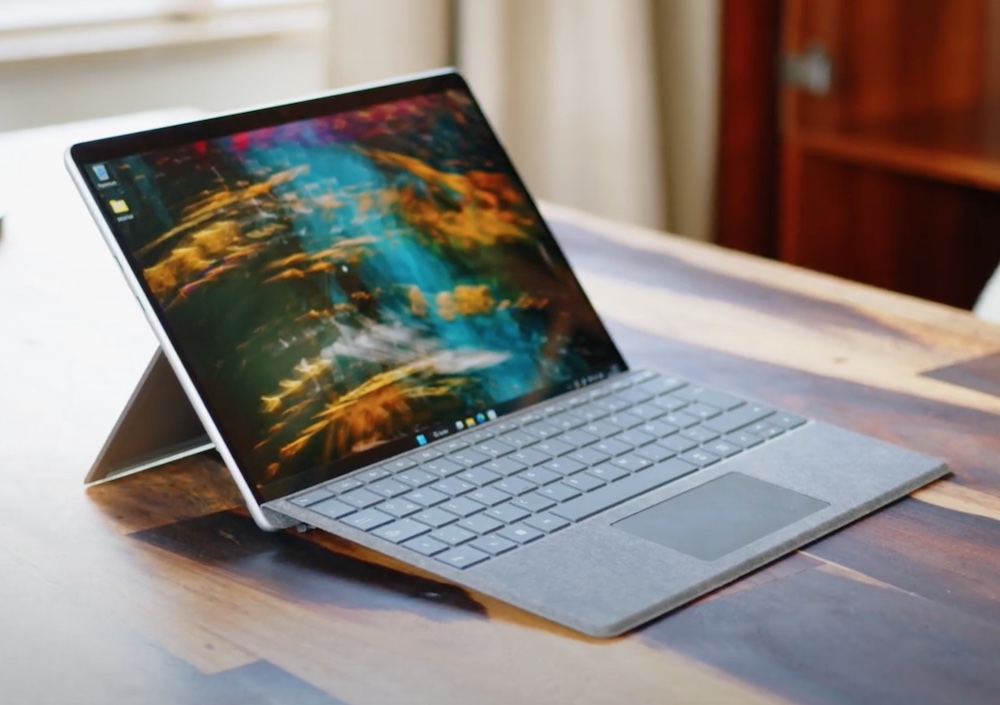 Microsoft Surface Pro 9 tablet with i7-1255U, 16GB RAM and 120Hz