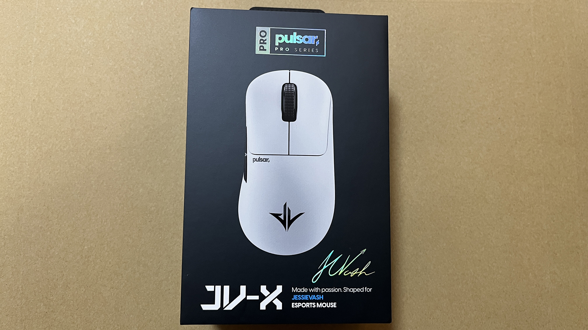 プロゲーマー「JessieVash」設計ゲーミングマウス『Pulsar Pro Series