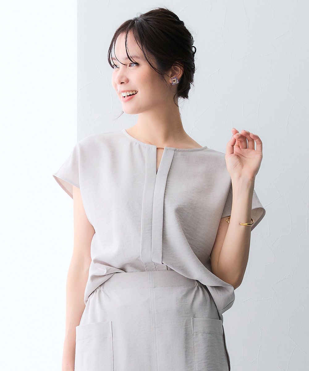 麻調合繊フロントタックブラウス（しわになりにくい・接触冷感・UV