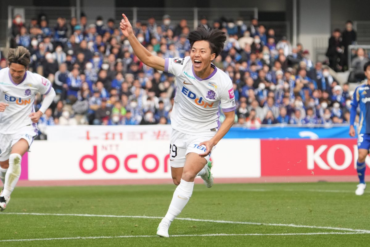 写真・1枚目】大卒ルーキー広島FW中村草太、ACLから2戦連発でJ初得点