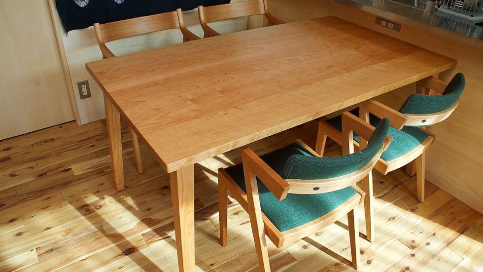 No.2586】4人がけのダイニングをチェリーで揃えるとどのくらいの価格