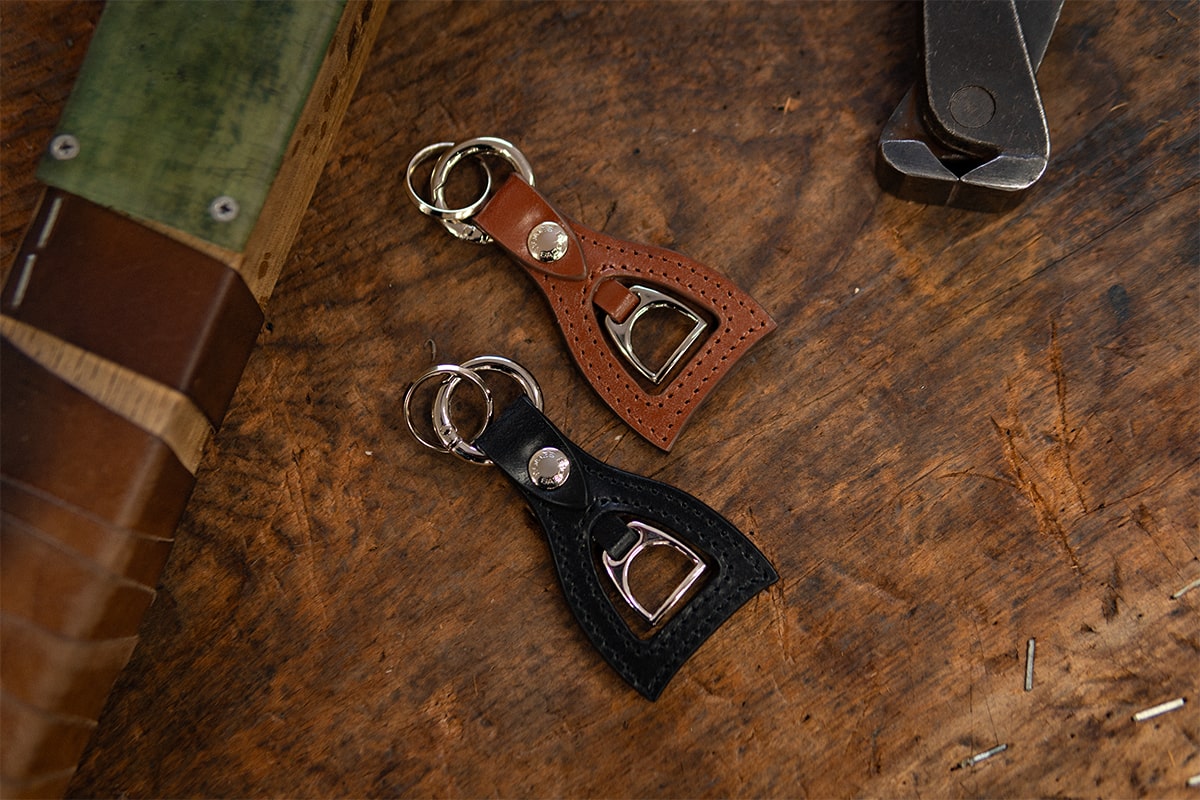 馬具の意匠を、日常に。ソメスが磨いてきたかたちのキーホルダー