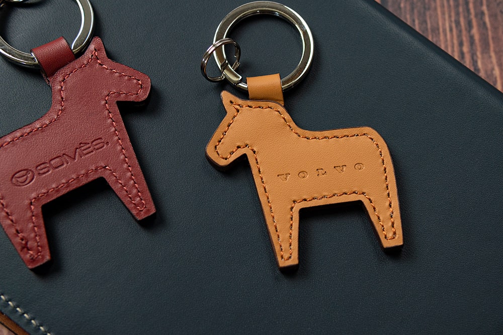 VOLVOとのコラボレーション｜馬型レザーキーリング | ソメスサドル