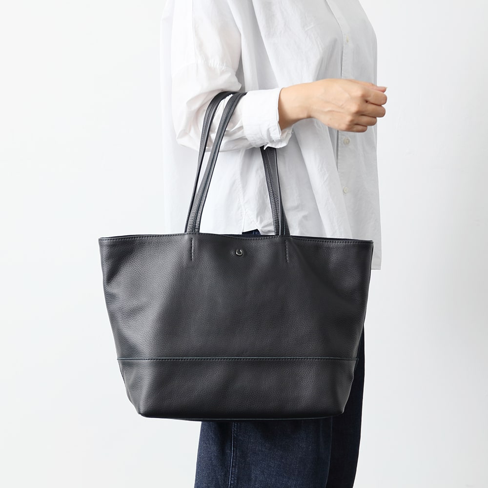 幸運のモチーフ輝くレザートート｜オルターに新作登場 | ソメスサドル