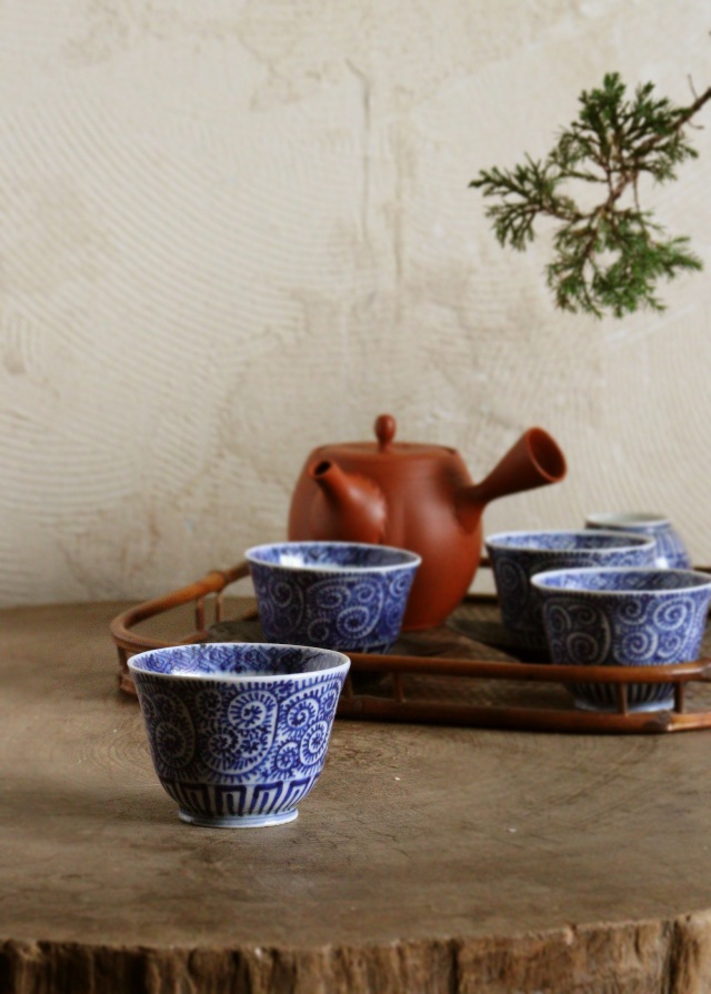 蛸唐草煎茶茶碗 酒器 ぐいのみ 茶器 小鉢 染付骨董 染付蛸唐草 古