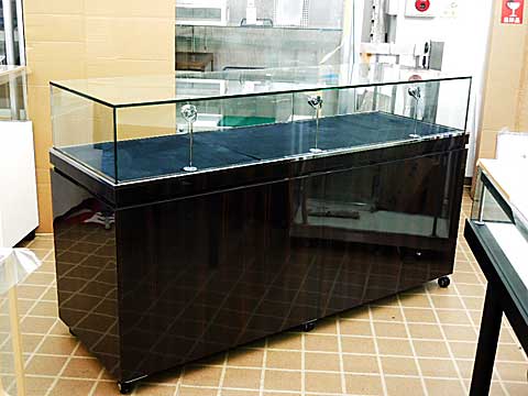 宝飾ブランドケース【ショーケース販売の徳山】