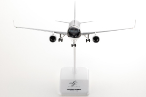 1/150モデルプレーン（JA27MC） | スターフライヤー