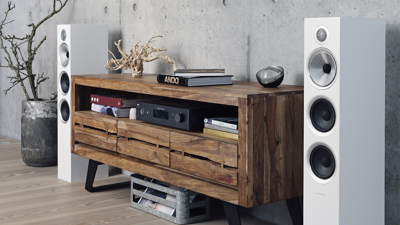 Are the Bowers & Wilkins 704 S2 series capable of competing with