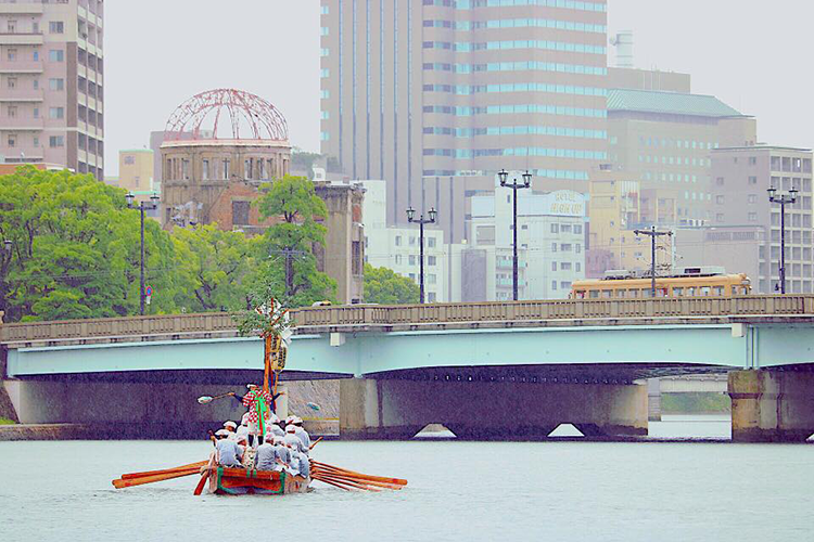 106年ぶりの中止！？安芸宮島の管弦祭に青春を捧げた社員に話を聞いた