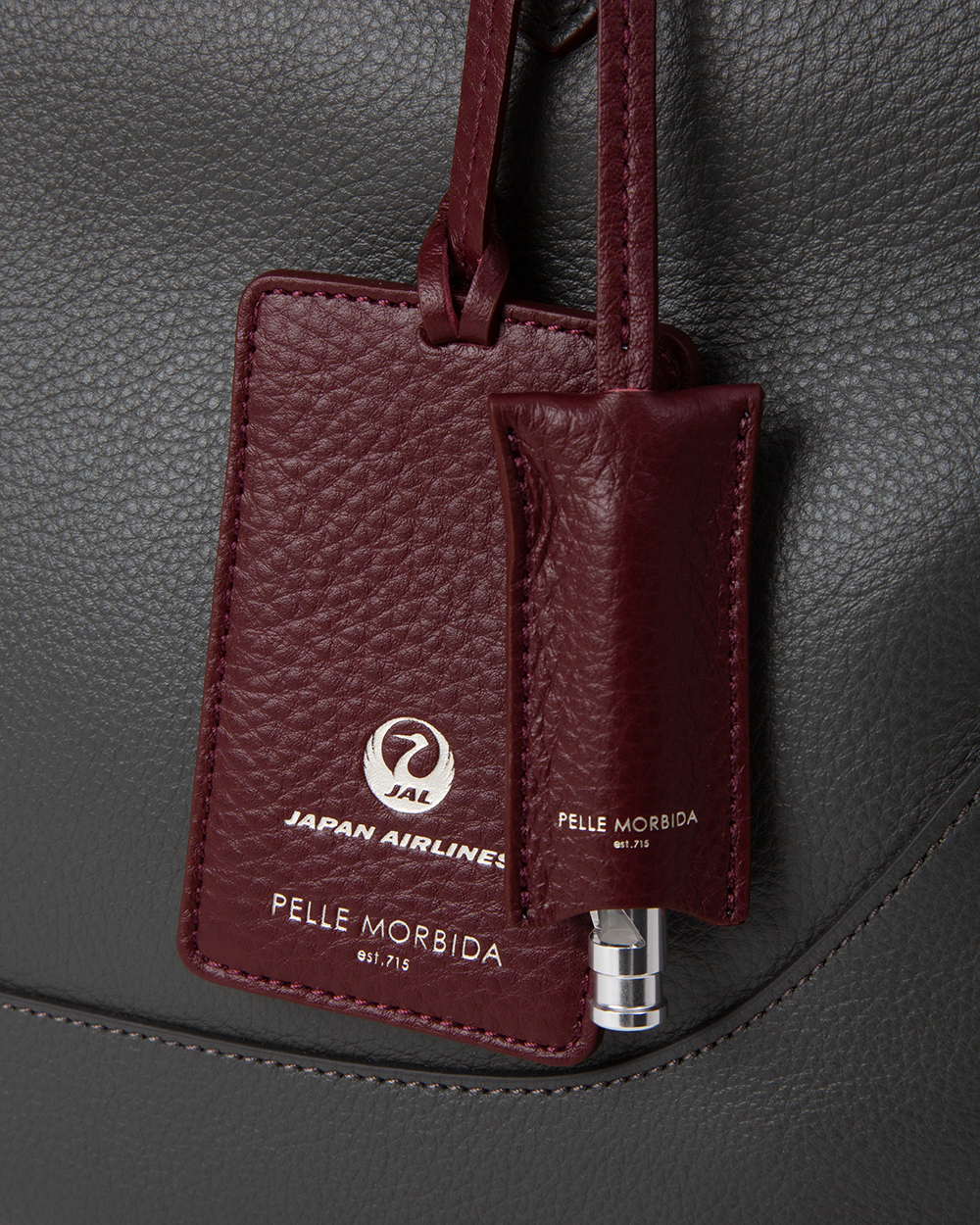 JAL×PELLE MORBIDA 旅にぴったりなコラボバッグが発売