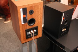 DALIから新スピーカーシリーズ「ZENSOR」登場、第一弾はブックシェルフ