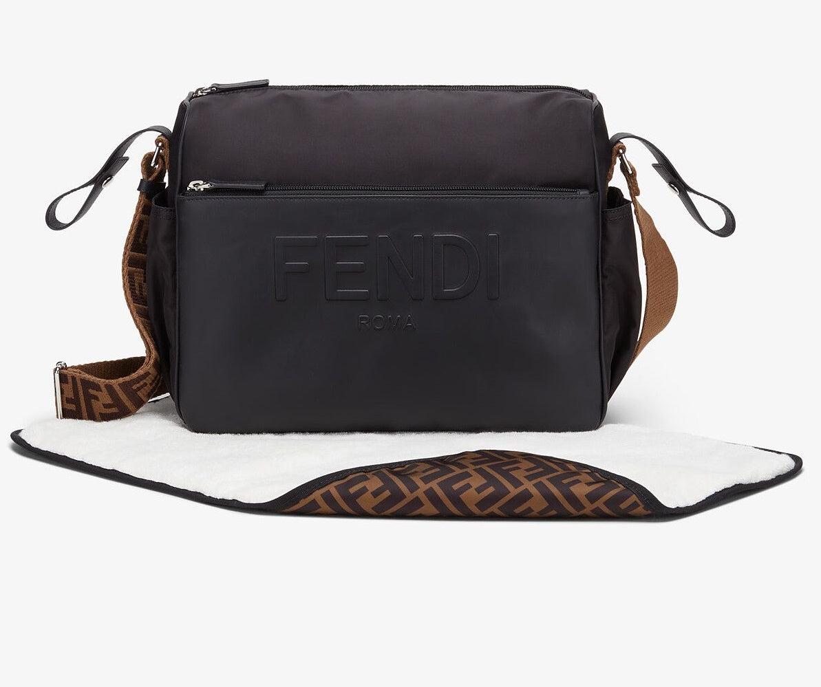 お取り寄せ】『FENDI』 FFスラップショルダー マザーズバッグ ＜要在庫