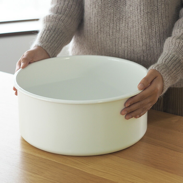 野田琺瑯 新 丸型洗い桶 ホワイト 8L | 食器と料理道具の専門店「プロ