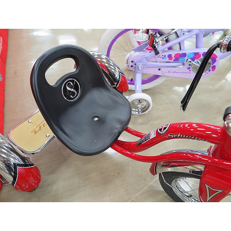 シュウィン 三輪車 ロードスタートライク Schwinn Roadster 三輪車