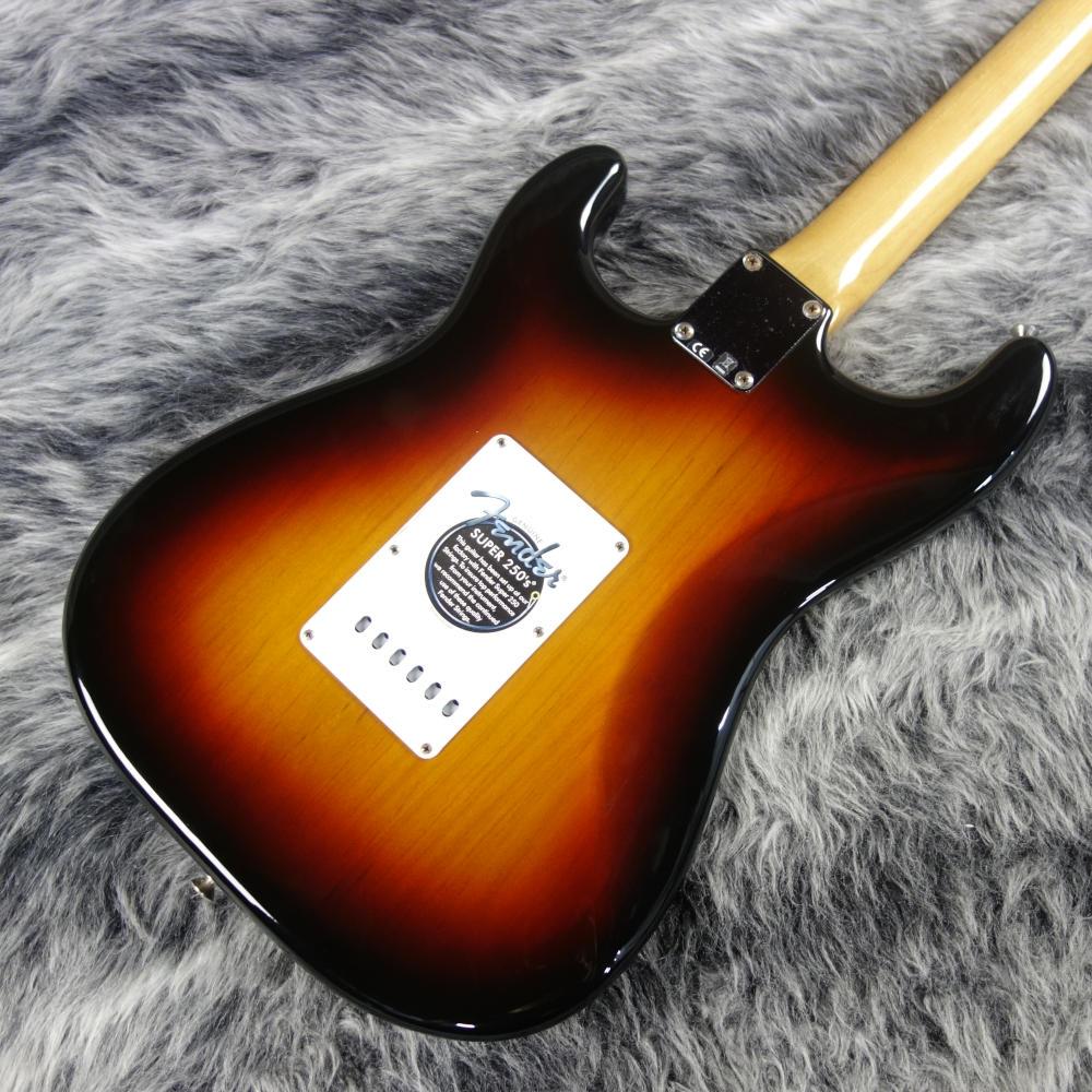 Fender Mexico Classic Series 60s Stratocaster 3-Color Sunburst