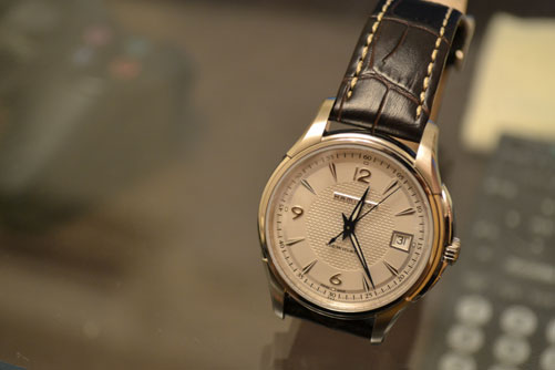 ハミルトン・ジャズマスター・ビューマチック（H32455557）レビュー