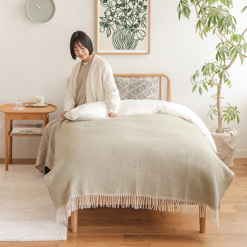 ウールブランケット Silkeborg ダナーヤ グースアイズ ホワイト ｜家具