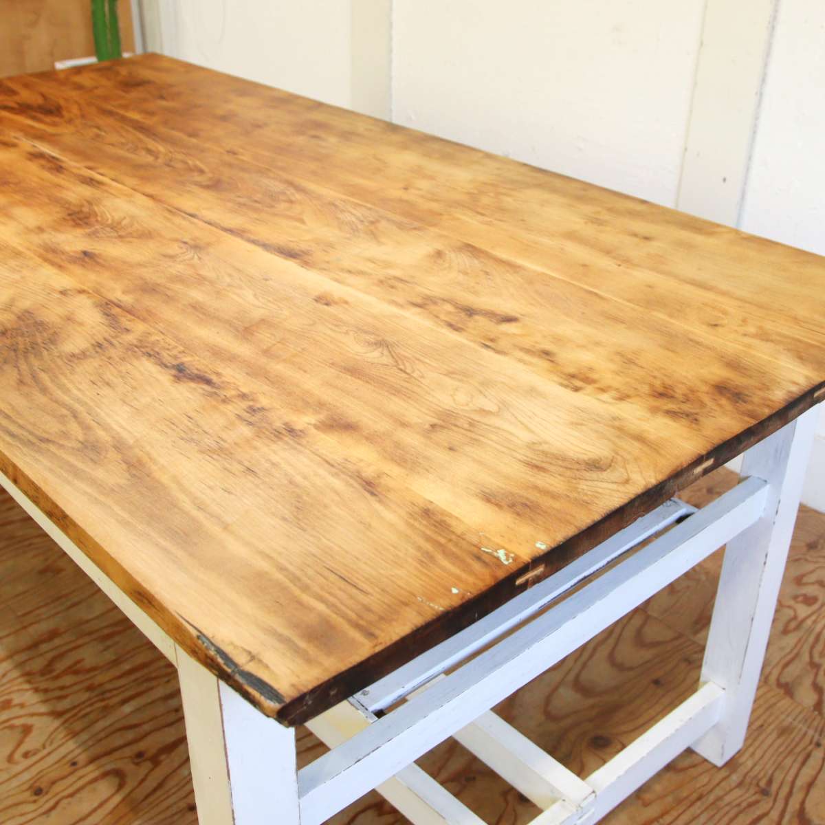 古いシャビーなワークデスク 作業台 ダイニングテーブル 無垢材