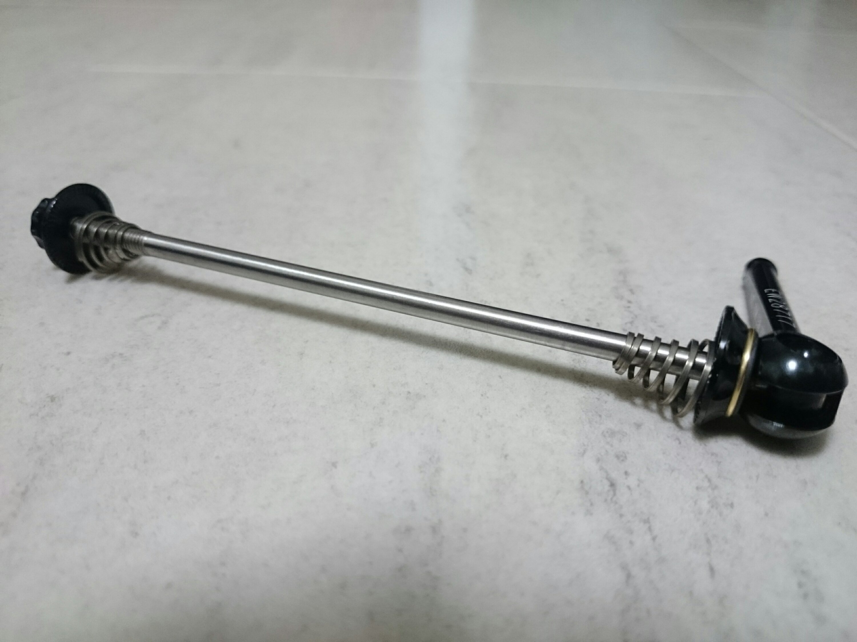 KCNC 固定力を備えた超軽量CNC「スキュワー」