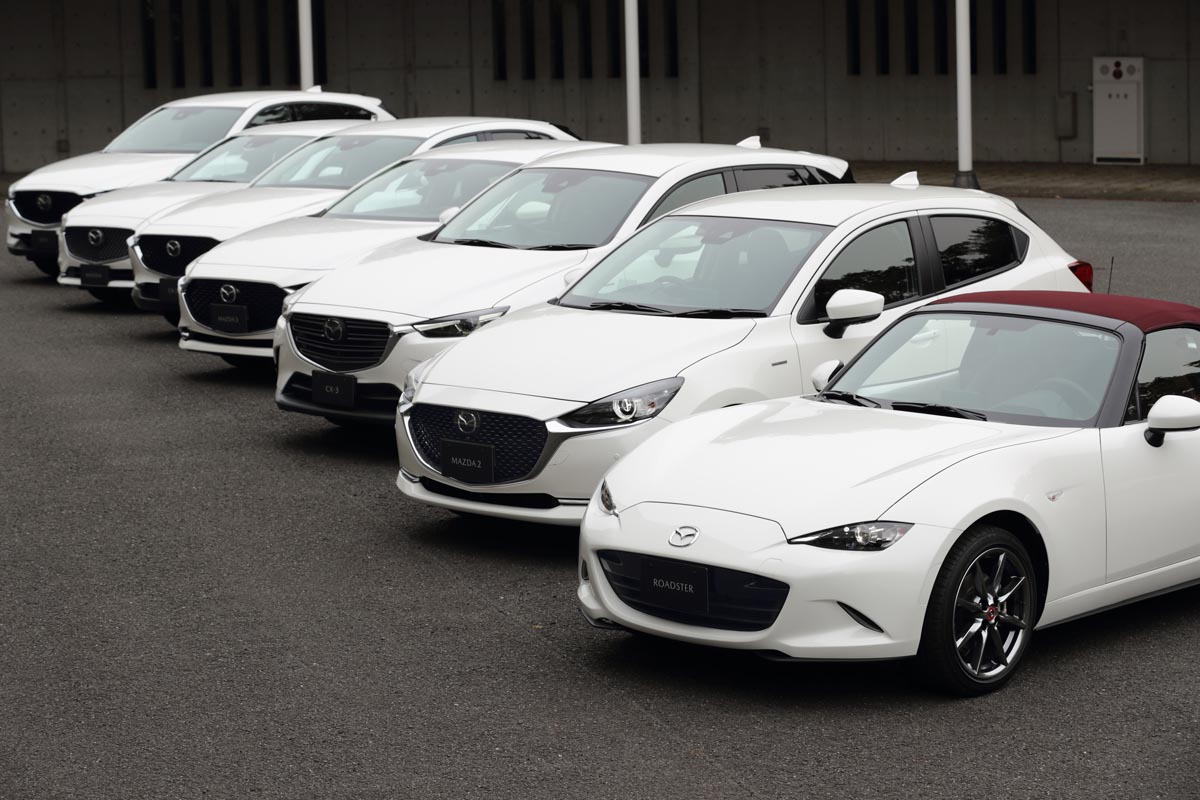 マツダ100周年特別記念車 内装・外装など54枚 【画像・写真】 - webCG