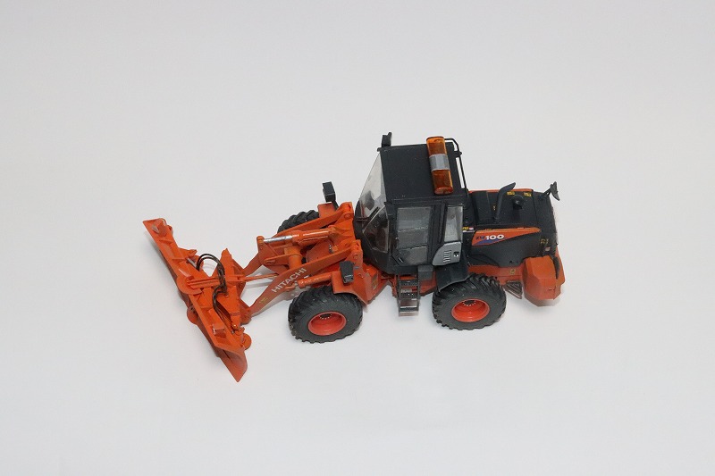 日立建機 ホイールローダ ZW100-6 マルチプラウ（除雪）仕様機
