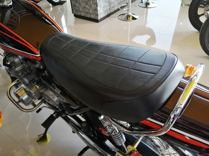 KAWASAKI Z1/Z2を形作る部位について【シート】 | 【PMC.Inc】株式会社