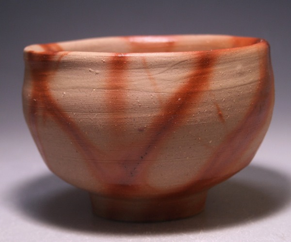 伊勢崎 満 作 「備前緋襷茶碗」 ～備前焼専門卸小売店 川口陶楽苑～