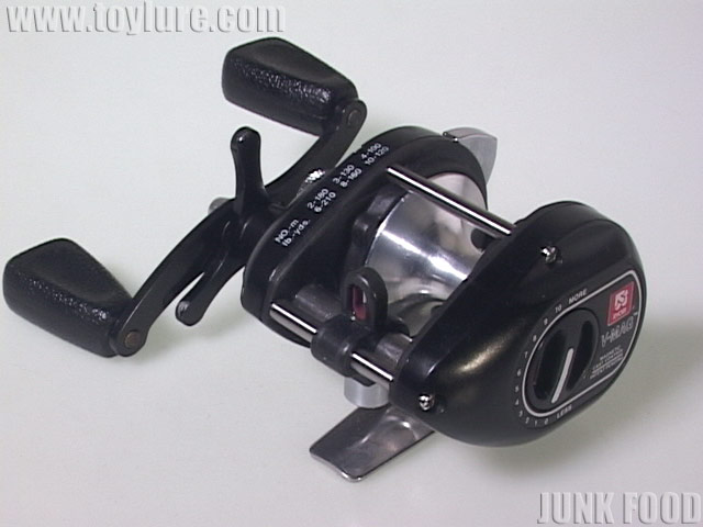 JUNK FOOD item: R-10485 キャスプロ Vマグ3 V-MAG3